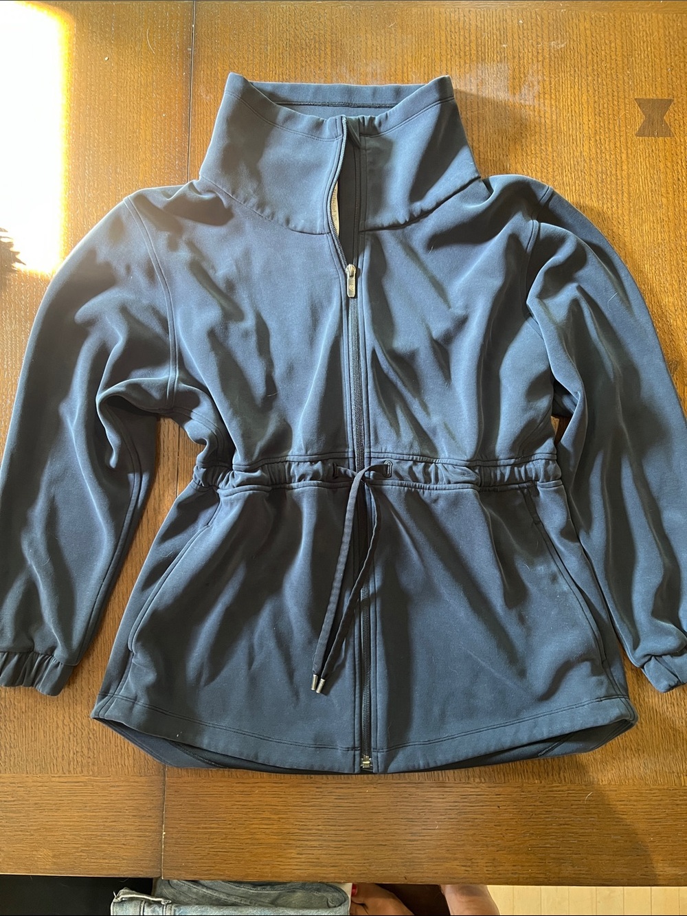 Lululemon Softstreme Cinch-Waist Full-Zip Jacket, size 8